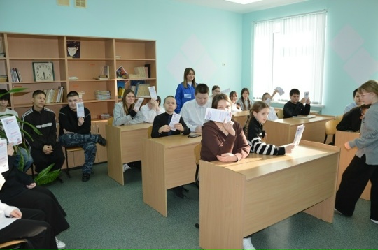 В Надцынской школе прошло важное профилактическое мероприятие «Мы против терроризма и экстремизма»