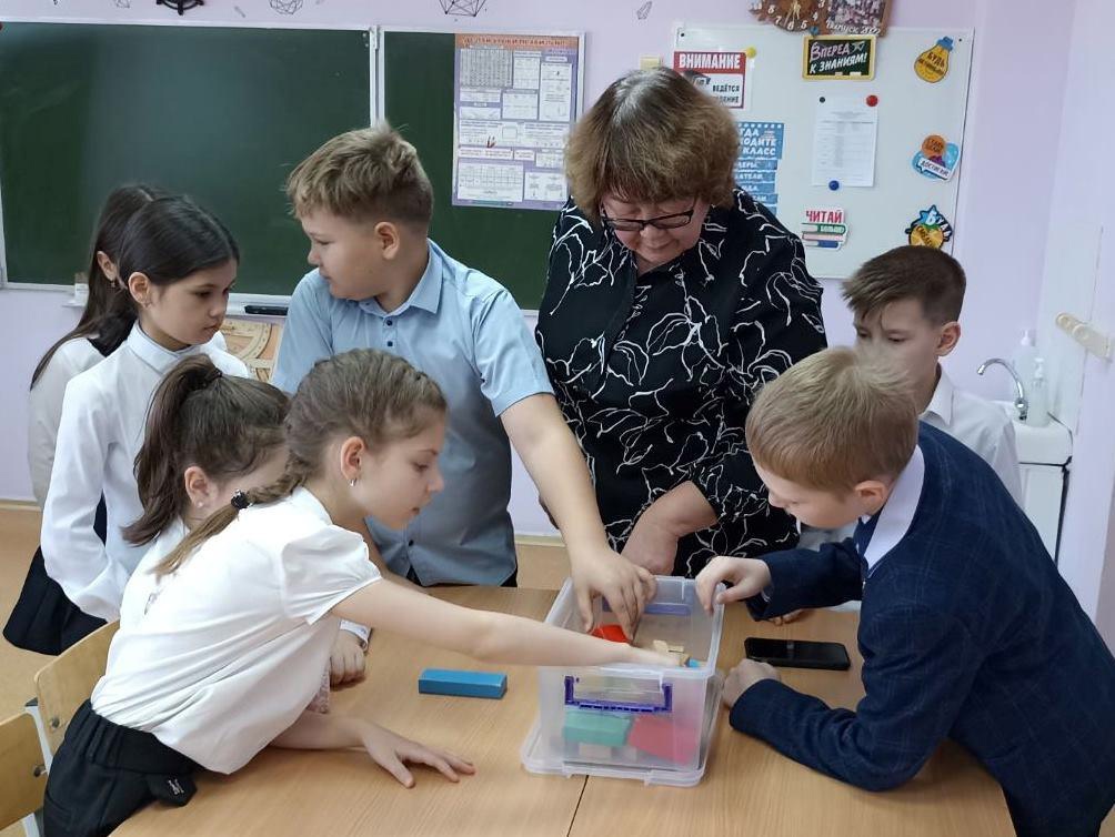 Как обеспечить профессиональный рост молодых педагогов в школе?