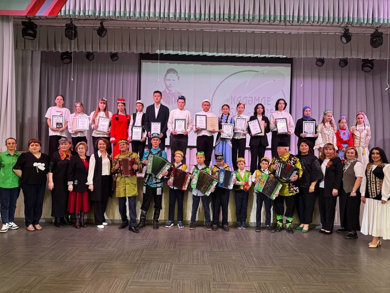 Ученики сельских школ успешно выступили на творческом конкурсе «КАЛӘМЛЕ СЕБЕР — 2025»