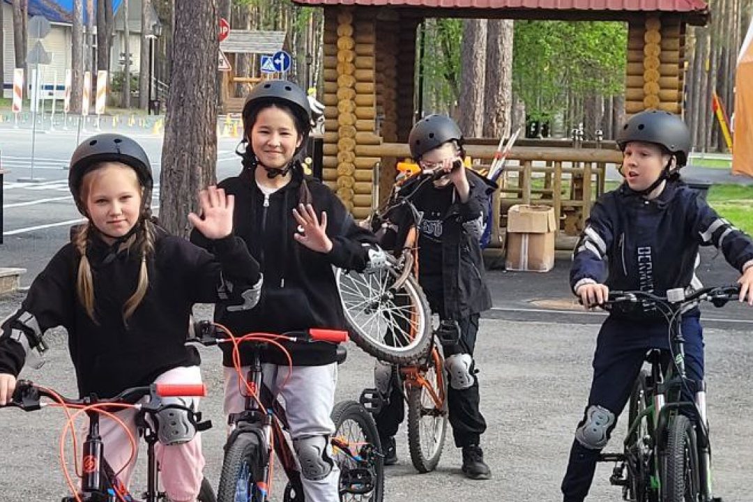 Сельские школьники — в борьбе за победу в областном конкурсе «Безопасное колесо»!