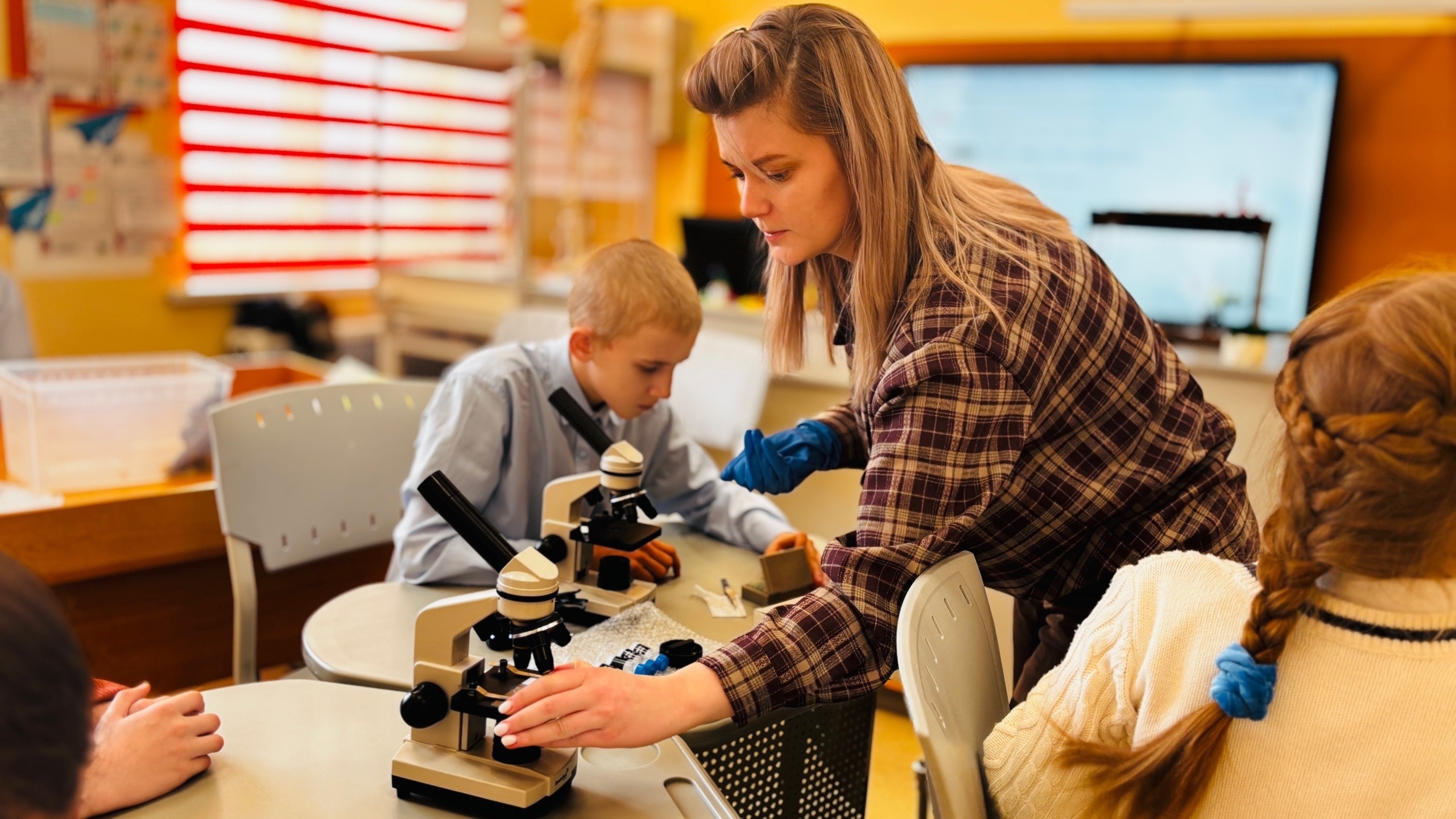 Неделя биологии: в Овсянниковской школе началась с увлекательного урока о мире улиток!